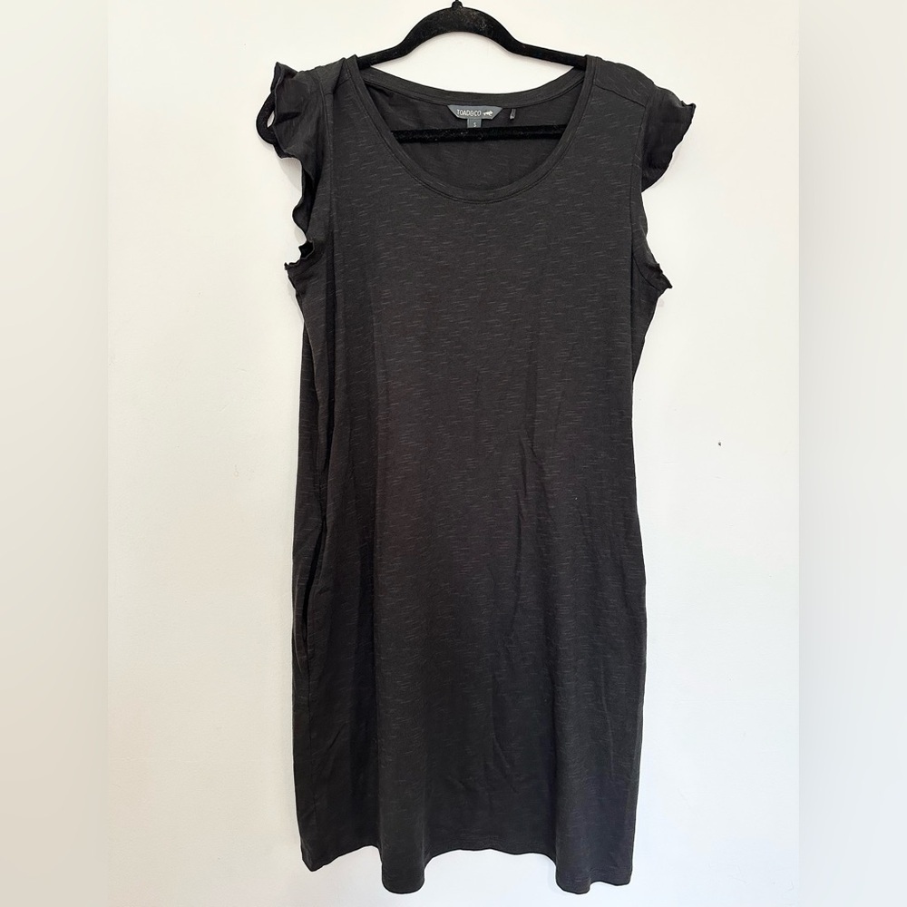 Toad&Co Rufflita black Organic Short Sleeve Mini Dress Size small